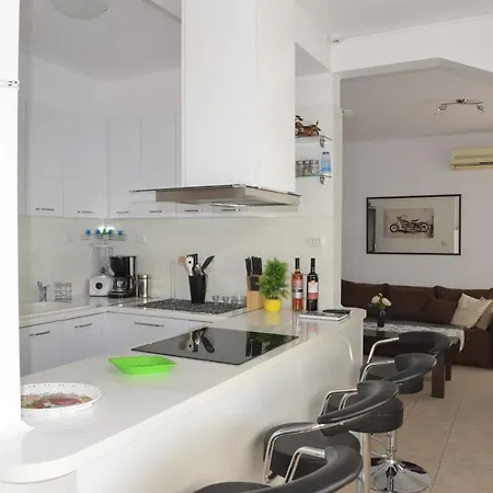 Sun Sea Housе Appartamento
